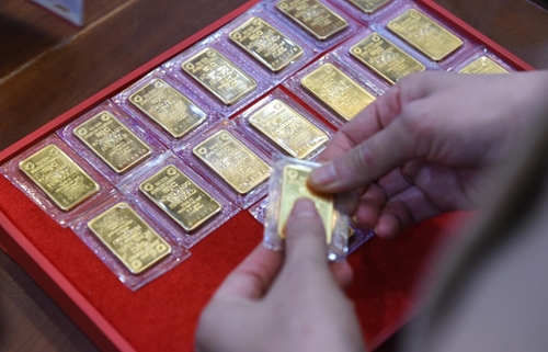 Giá vàng hôm nay (13-5): Giá vàng rơi vào “vùng nguy hiểm”  